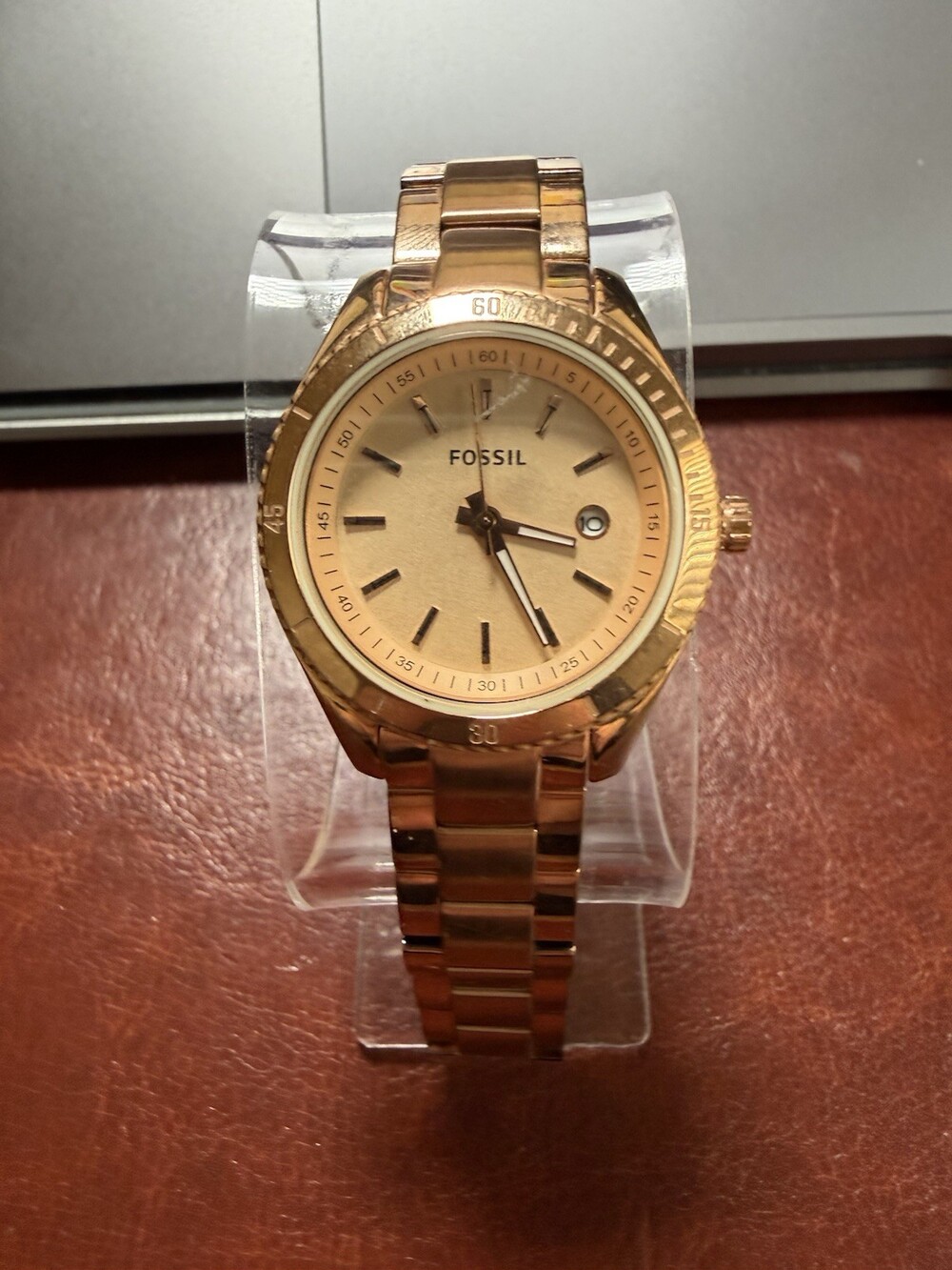Fossil ES3019 Gold Tone Stainless Steel Women’s Watch Date Quartz Working